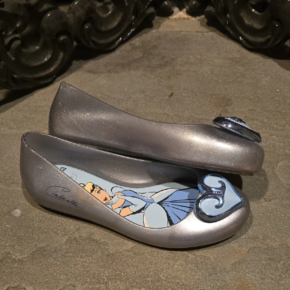 Mini Melissa Disney Girl's Silver Cinderella Jelly Flats w/ Heart Detail Size 13